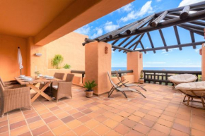 9 Penthouse with amazing sea views, close to golf Manilva Duquesa